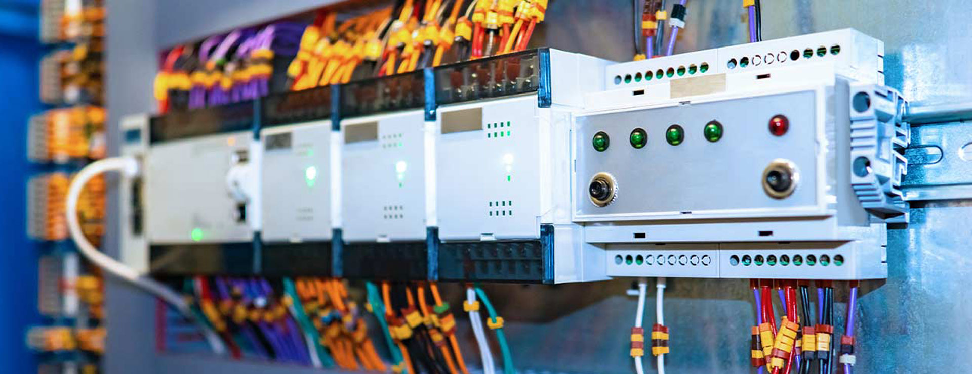 <b>PLC 和 DCS</b>